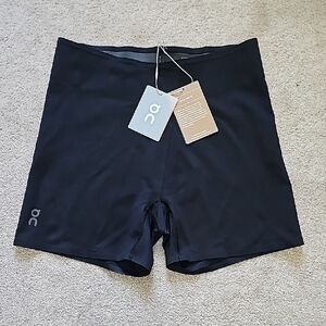 On Running Black Race Tights